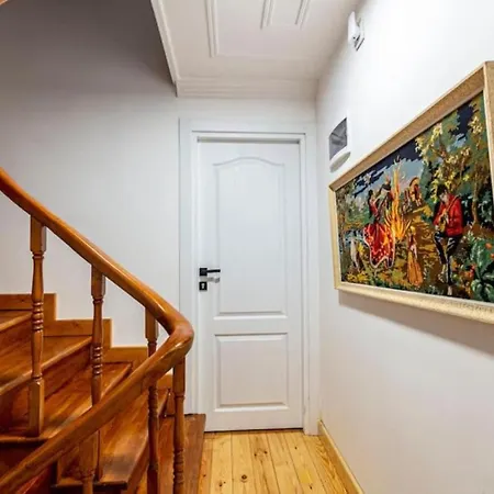Historical 4-br Steps From Besiktas Stadium & Bosphorus Views - Prime Nisantasi Location! *