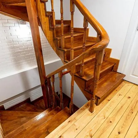 Apartmán Historical 4-br Steps From Besiktas Stadium & Bosphorus Views - Prime Nisantasi Location! *